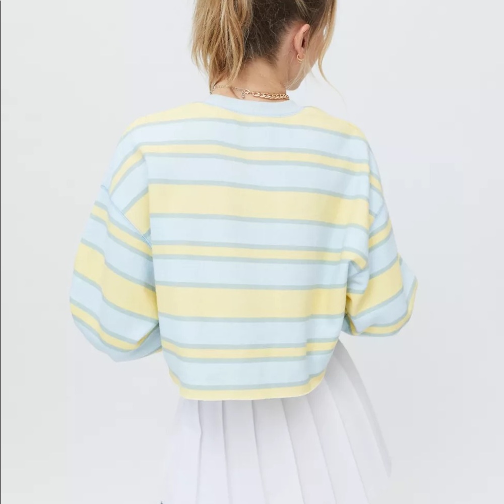 New With Tag BDG Saddie Cropped Sweatshirt XL - Picture 3 of 5